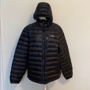 LL Bean Men’s Ultralight 850 Down Hooded Jacket
